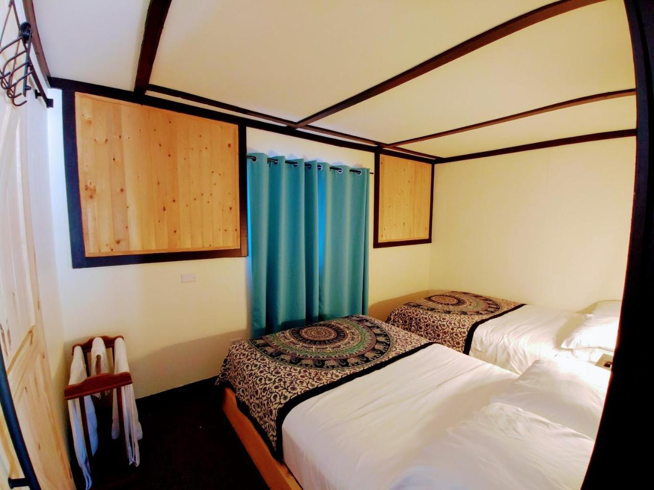 Dwight Riverside Inn Motel *